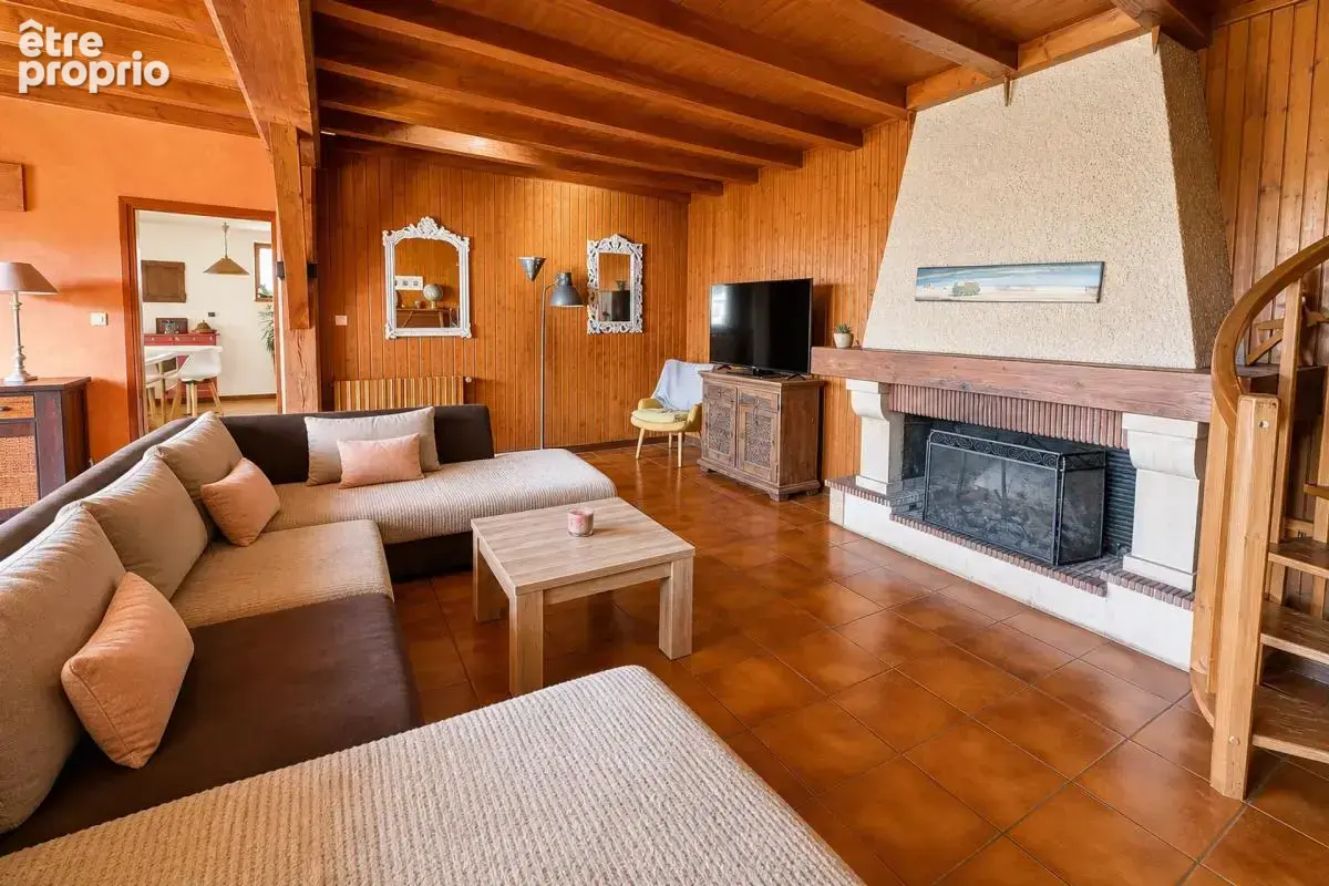 Belle maison 270m2 - dependances 400m2 - 8000m2 terrain - photo 6