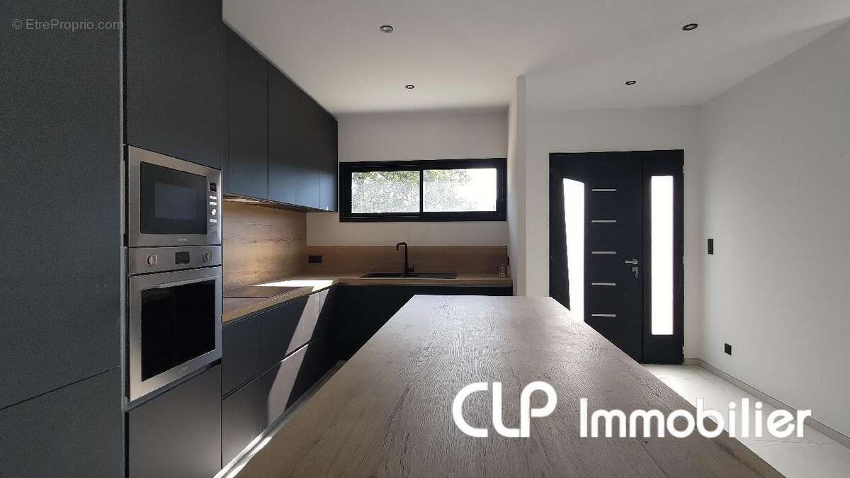 Maison 129 m² à Ancone  - photo 4