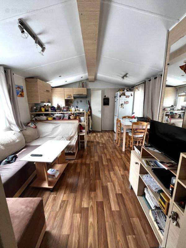 Maison à LE CASTELLET