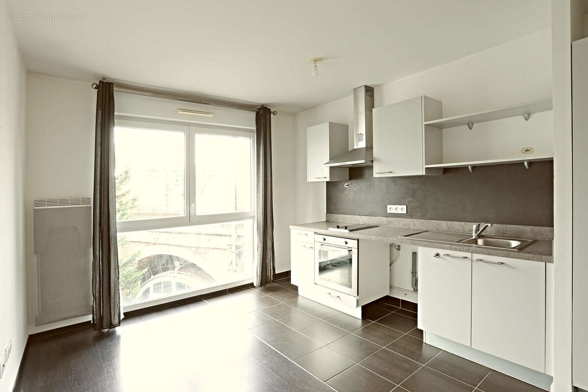 Appartement à ISSY-LES-MOULINEAUX