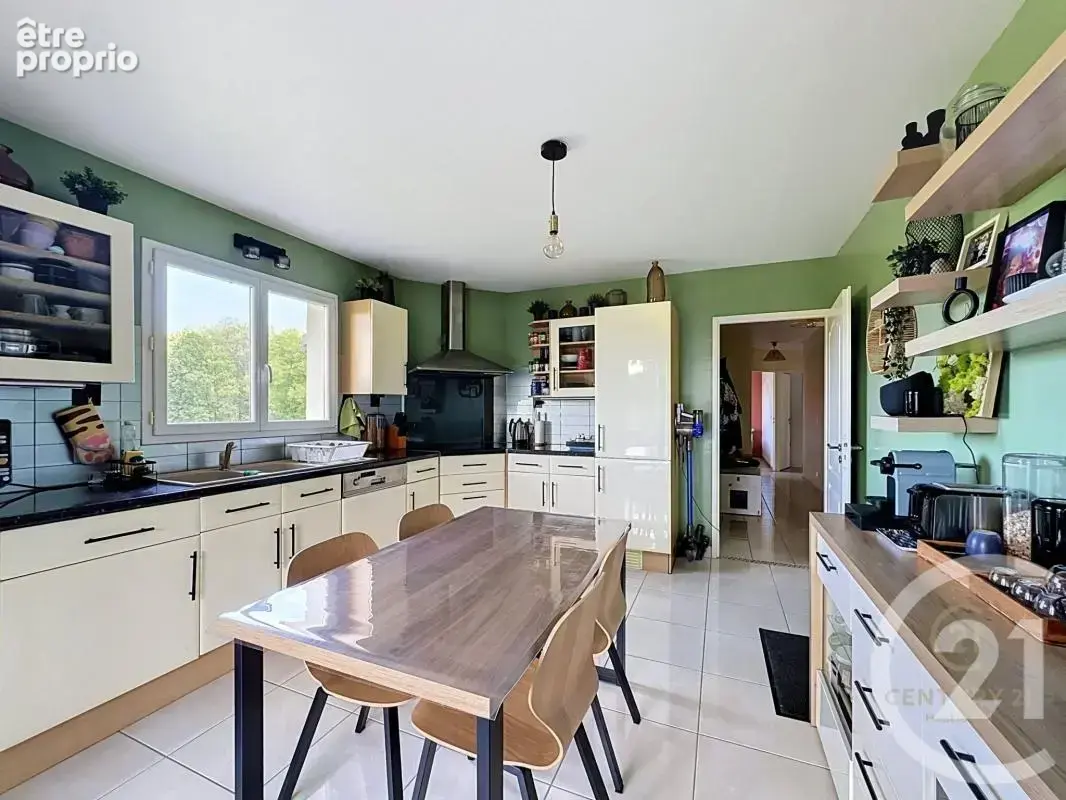 Appartement 87 m² à Vernaison  - photo 4