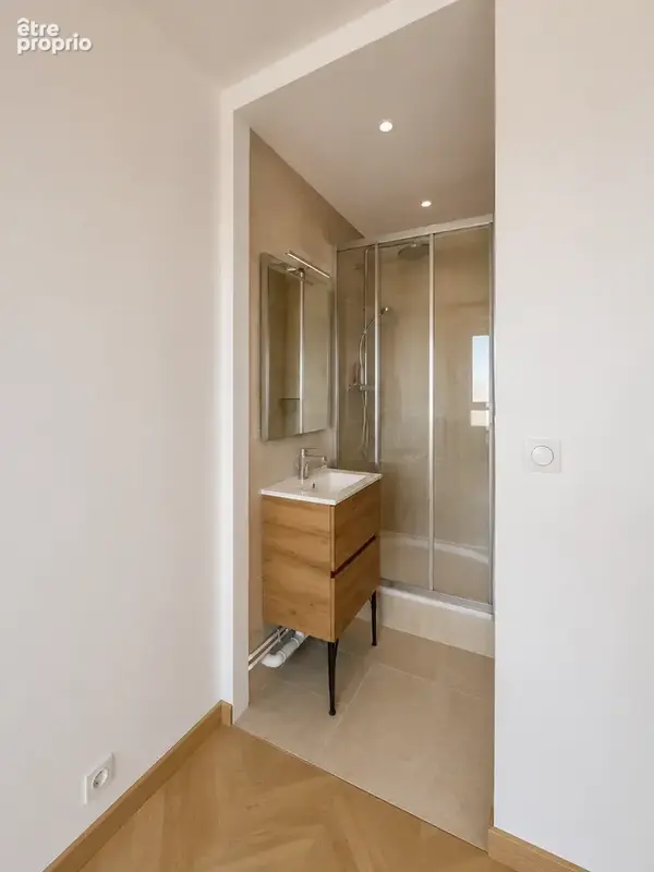Appartement rénové de 5 pièces 95 m2 + cave - photo 8