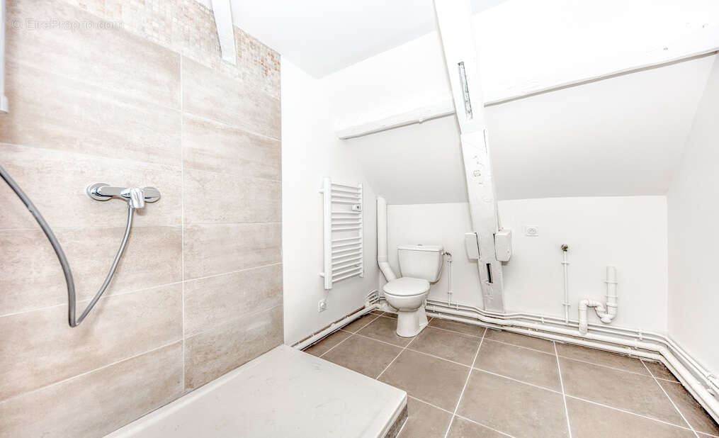 Appartement à GRISY-SUISNES