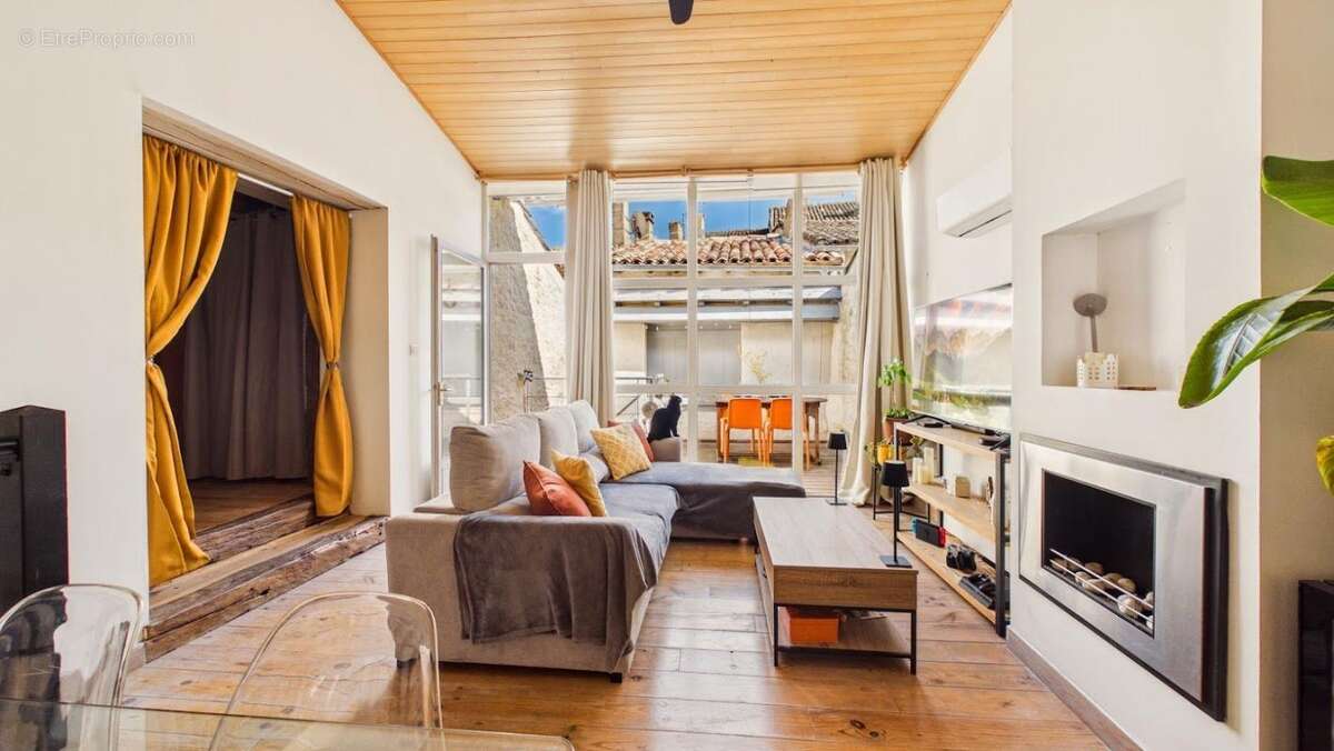 Maison à MONTPEZAT-DE-QUERCY