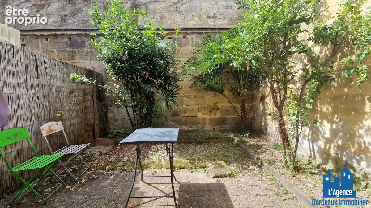 Exclusivite !! bordeaux - chartrons - studio en rez de chaussee- cour exterieure 18 m² !! vendu libre !! sébastien baudot 06 18  - photo 2