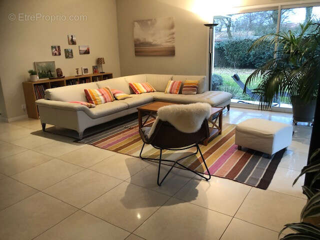 Maison à MARTIGNAS-SUR-JALLE