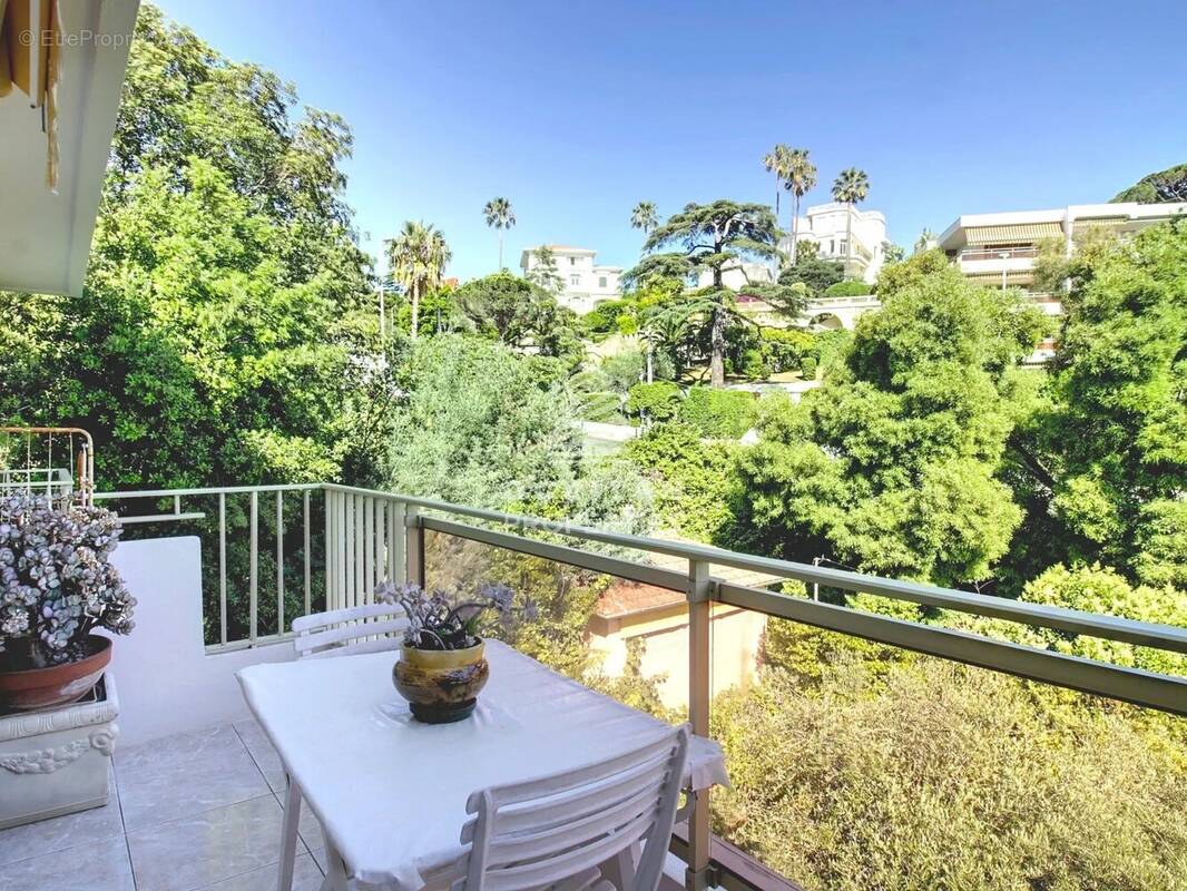 Appartement à CANNES