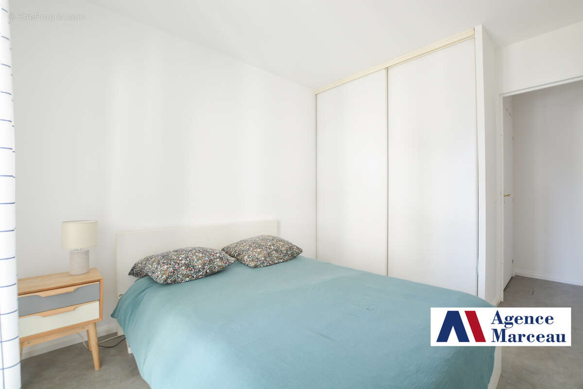 Appartement à COURBEVOIE