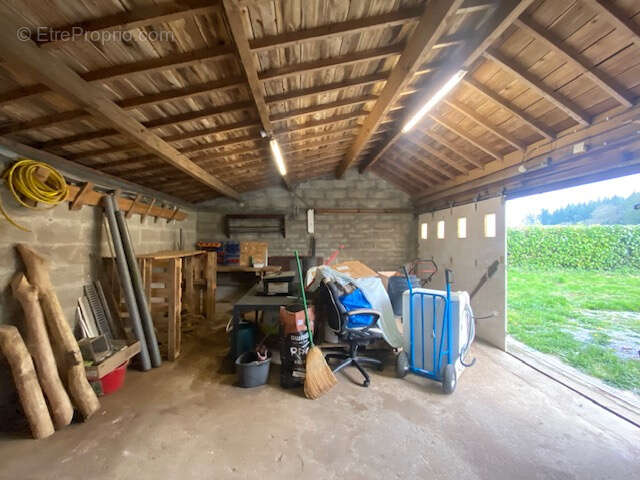 Maison à REGUINY