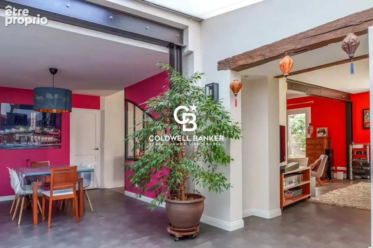 Tours –  maison familiale de 250 m² - 6 chambres - avec jardin et stationnement - photo 11