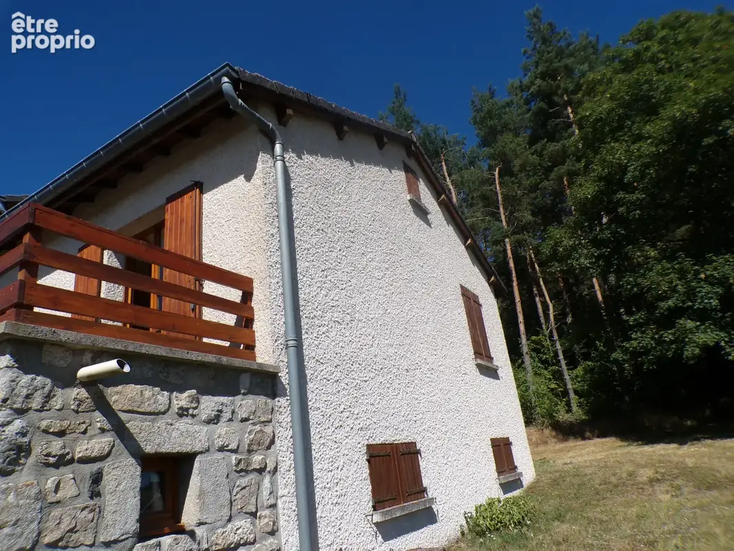 Maison avec grand terrain et vue dominante - photo 3