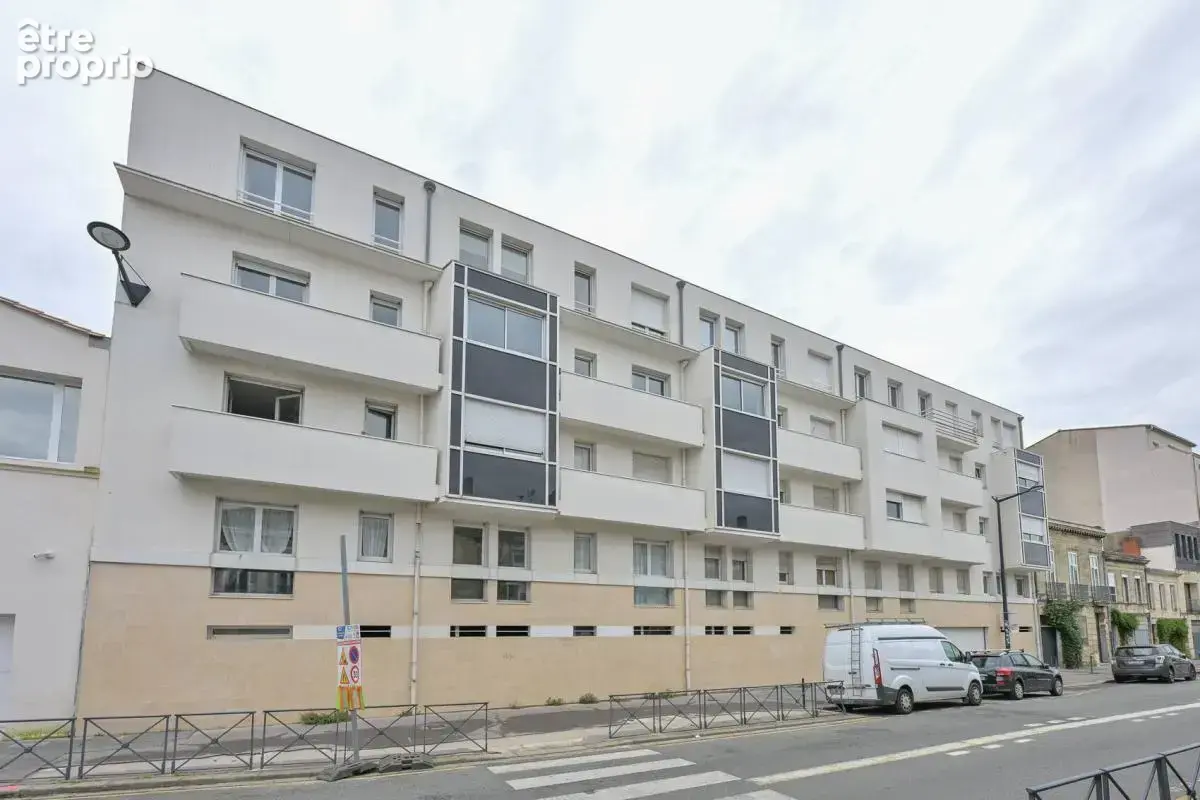 Appartement à BORDEAUX