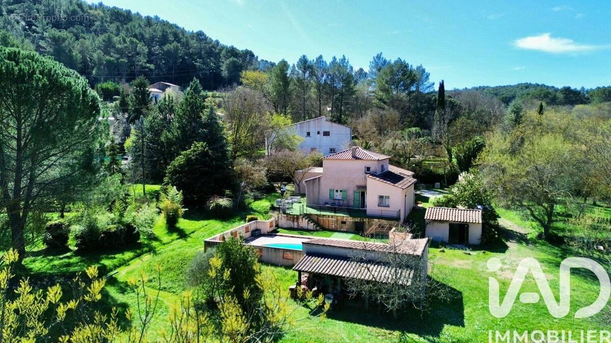 Photo 1 - Maison à SAINT-ZACHARIE