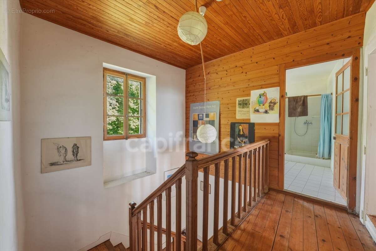 Maison à vendre 5 pièces PERON (01) - photo 15