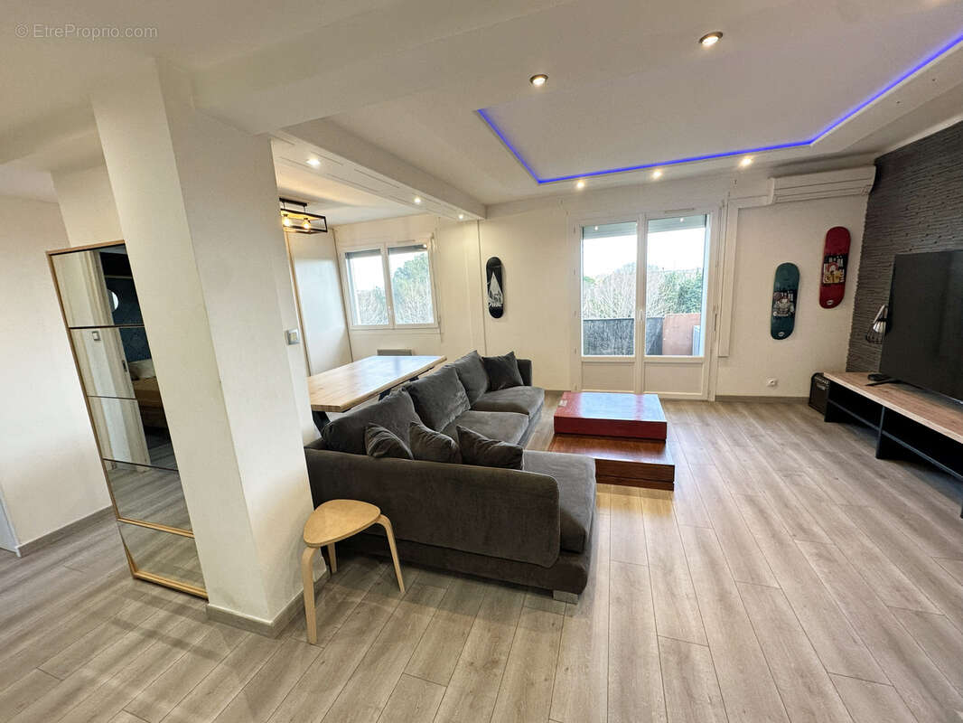 Appartement à NIMES