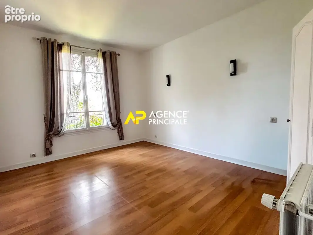 Sartrouville - La Croix Blanche - Maison 6 pièces 115 m² avec garage - photo 5