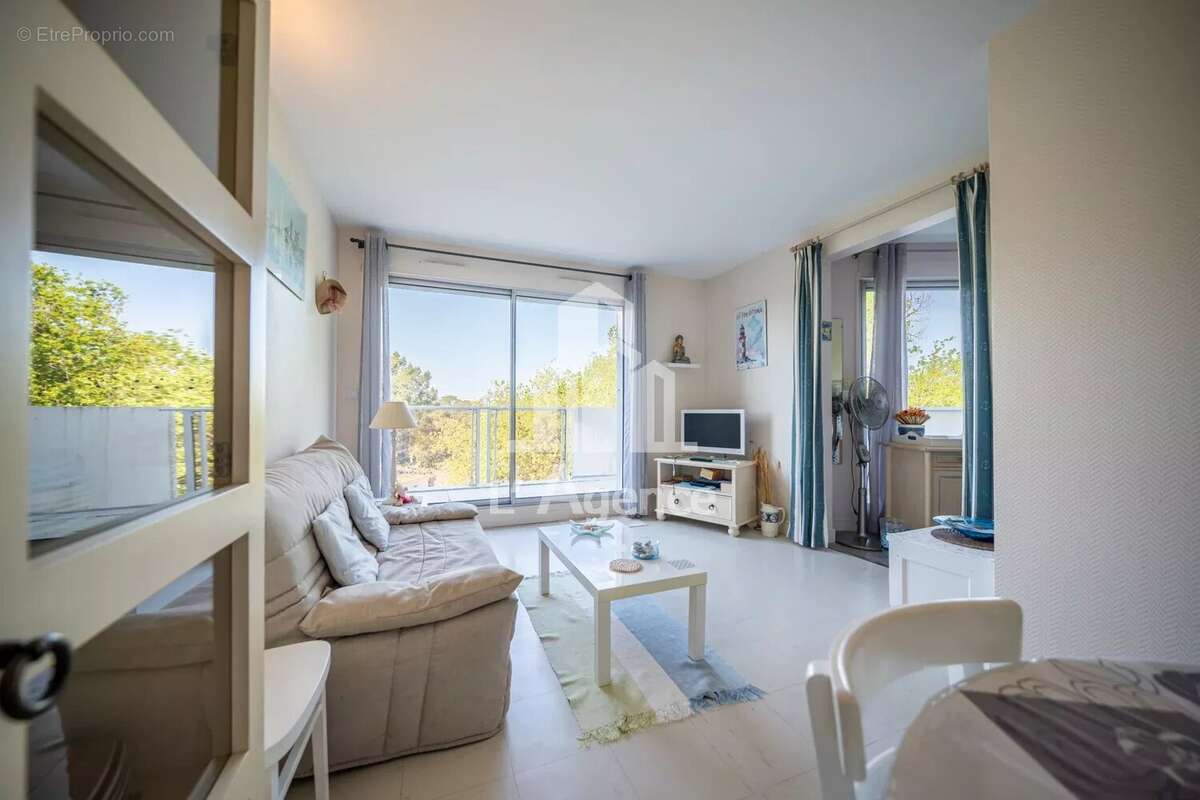 Appartement à VAUX-SUR-MER