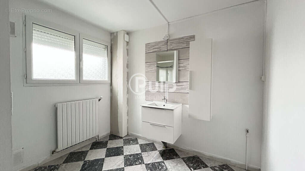 Appartement à FOUQUIERES-LES-LENS