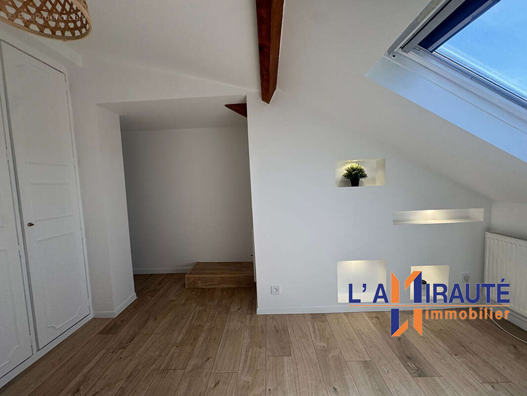 Maison Houiles 5 pièce(s) - photo 11