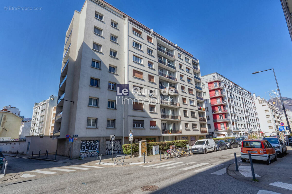 Parking à GRENOBLE