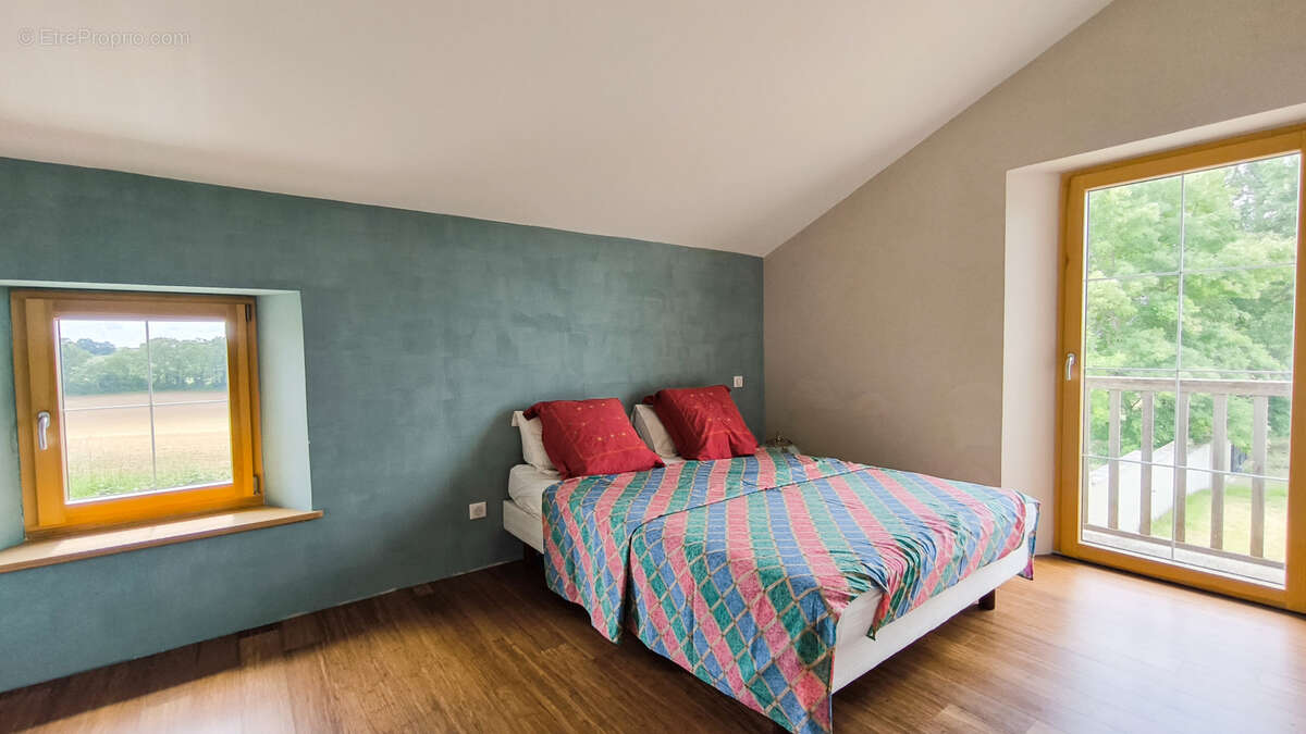 Maison à CASTELSAGRAT