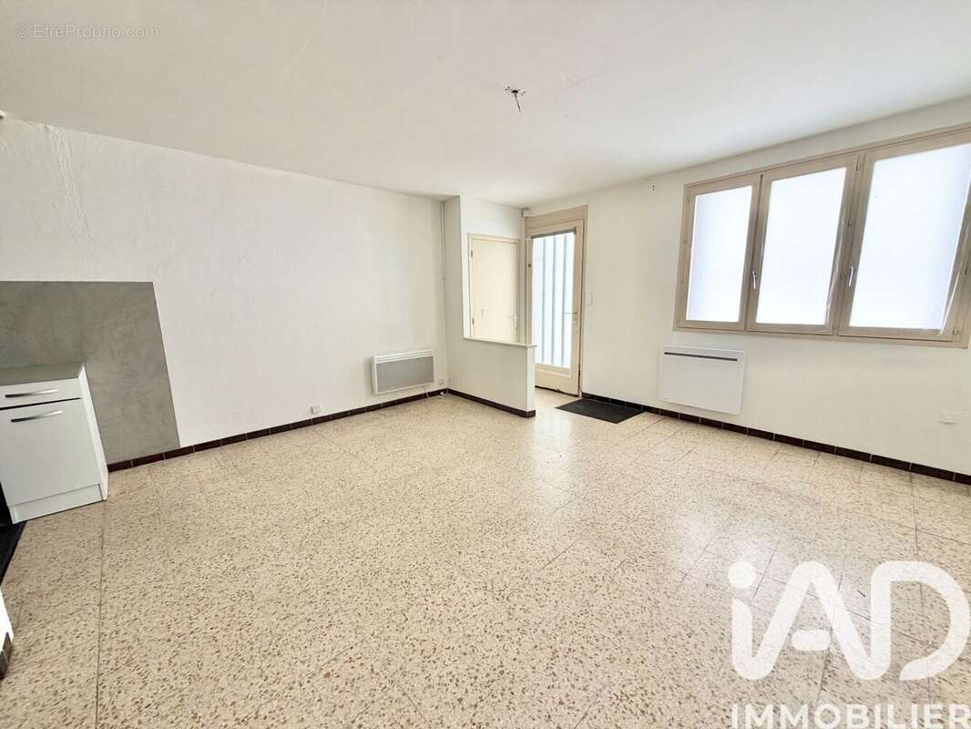 Maison 50 m² à Sainte-Eulalie  - photo 4