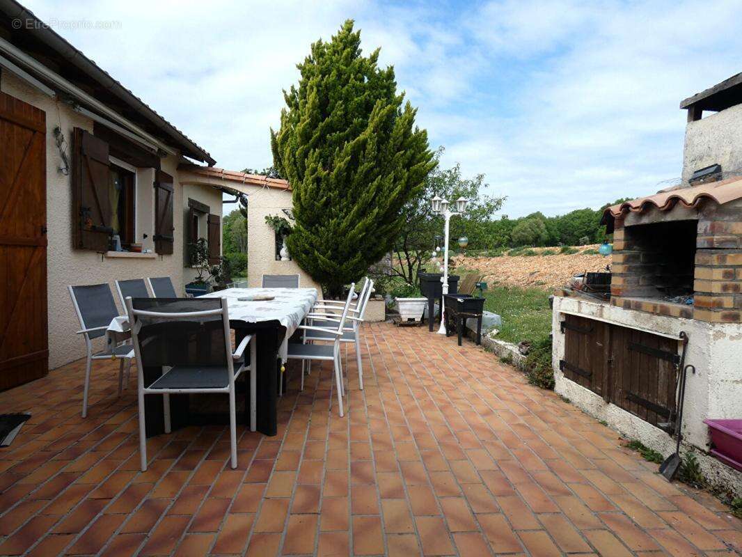Maison Saint Martial D Albarede 4 pièce(s) 98 m2 - photo 7
