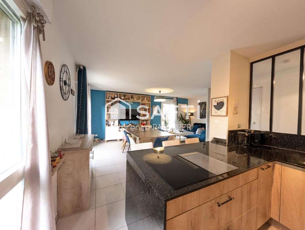 Photo 3 - Maison à LE HAILLAN