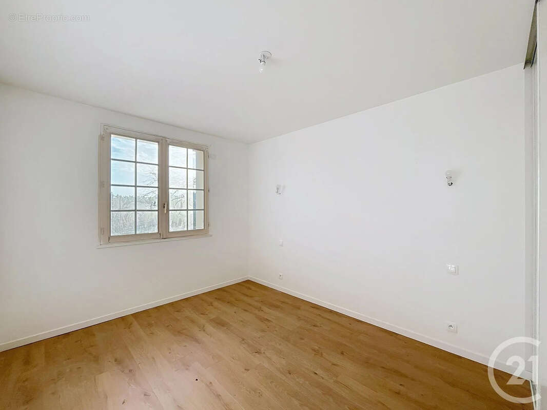 Maison à CHEVIGNY-SAINT-SAUVEUR