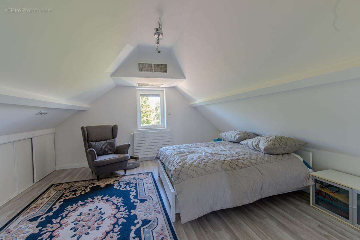 Longuesse - Maison familiale de charme sur 3 700 m² de terrain - photo 10