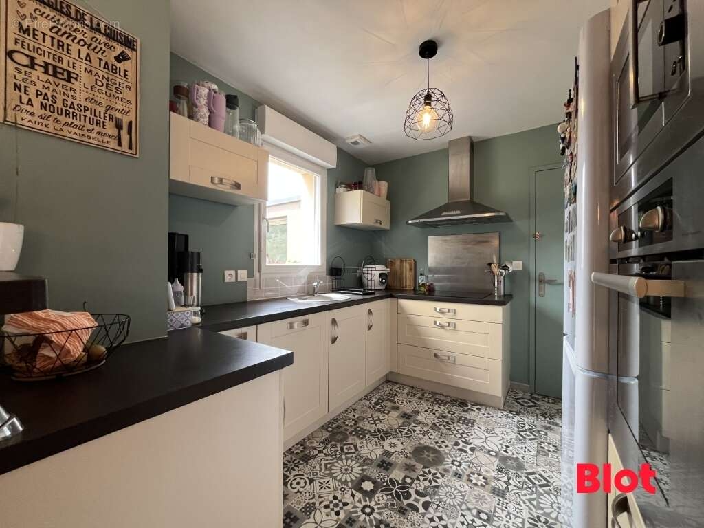 Maison 100 m² à Bain-De-Bretagne  - photo 4