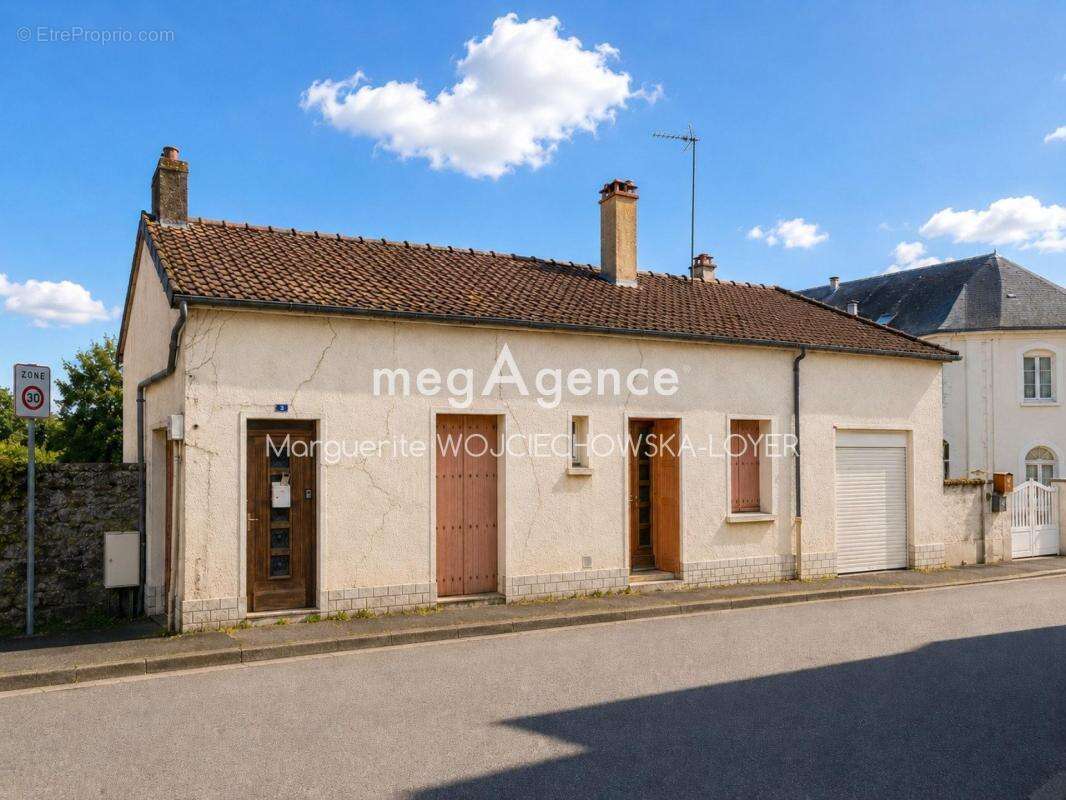 Maison à SOUGE-LE-GANELON