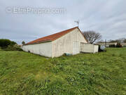 Parking à MESCHERS-SUR-GIRONDE