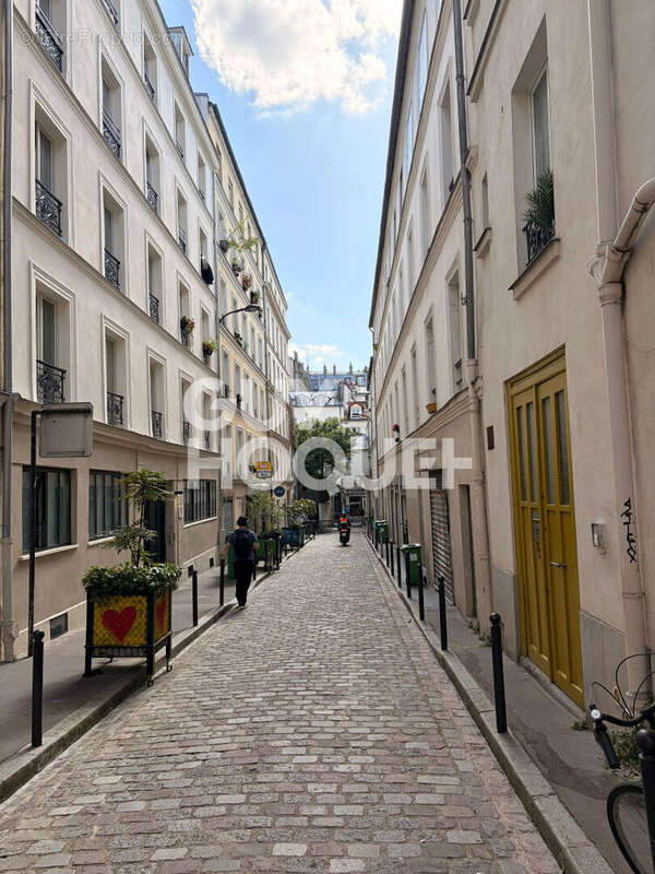 Appartement à PARIS-11E