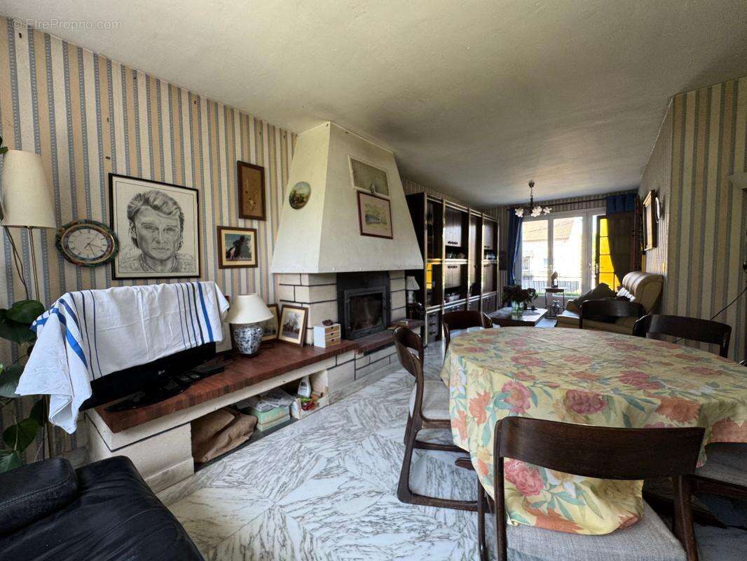 Maison à AVRECHY