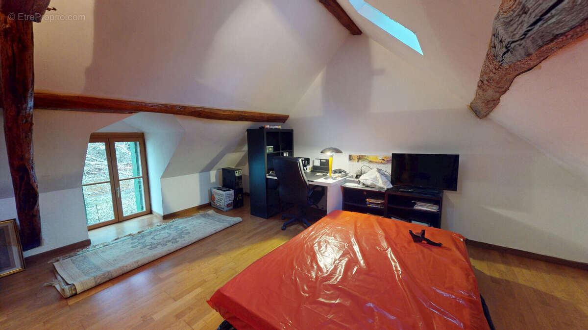 Maison à OUROUER-LES-BOURDELINS