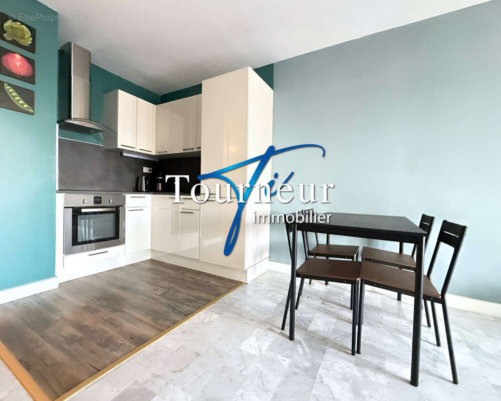 Appartement à SIX-FOURS-LES-PLAGES