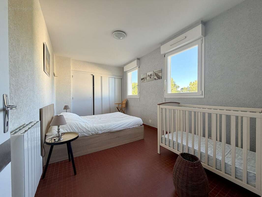 Chambre 1 - Appartement à SAINT-JEAN-DE-MONTS