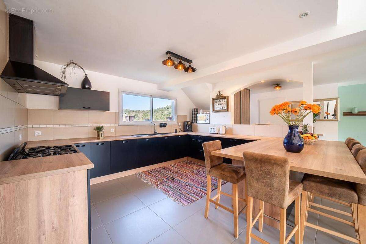 URGENT! Villa 9/10 pièces de 250m² sur terrain de 1250m² avec piscine à vendre / Céret 66400-66490 Vivès _ Saint-Jean-Pla-de-Cor - photo 6