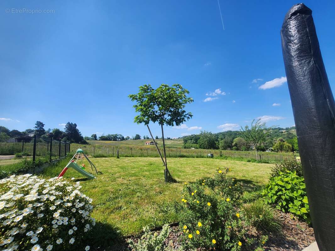 Maison à AIXE-SUR-VIENNE