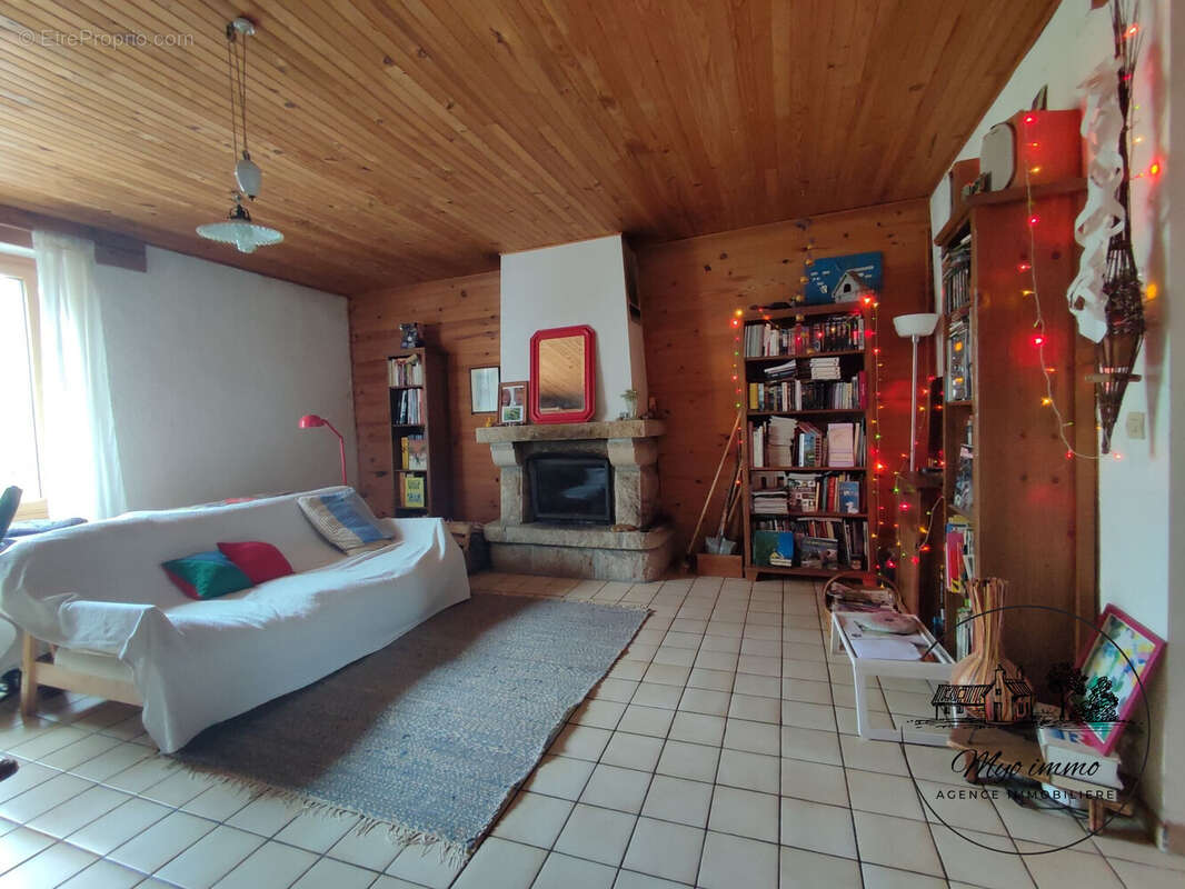 salon - Maison à MACHECOUL