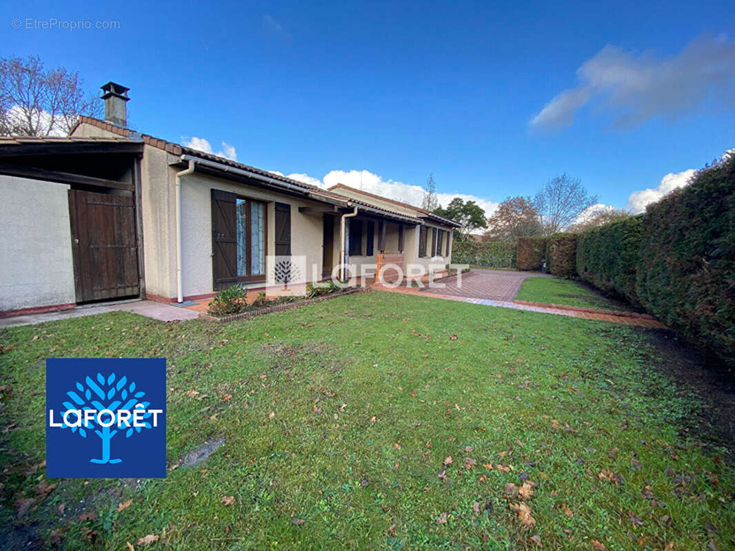 Maison à SAINT-JEAN-D&#039;ILLAC