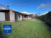 Maison à SAINT-JEAN-D'ILLAC