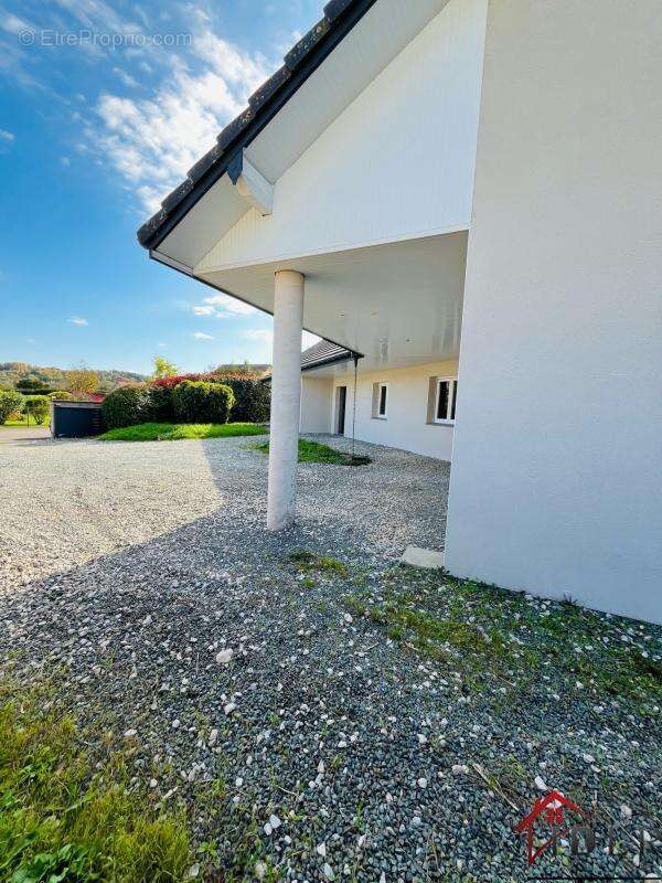 Maison à MAGNY-VERNOIS