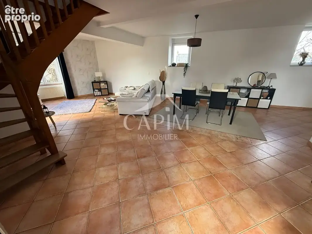 Maison Javene 7 pièce(s) 162m2 HAB- 5  Chambres - Garage - Grenier - Sous-sol - photo 3