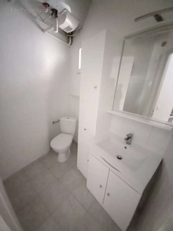 Appartement à PUGET-THENIERS