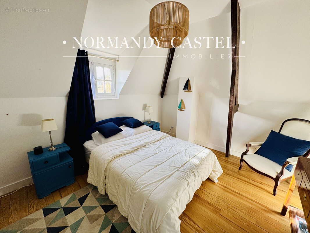 Maison à PENNEDEPIE