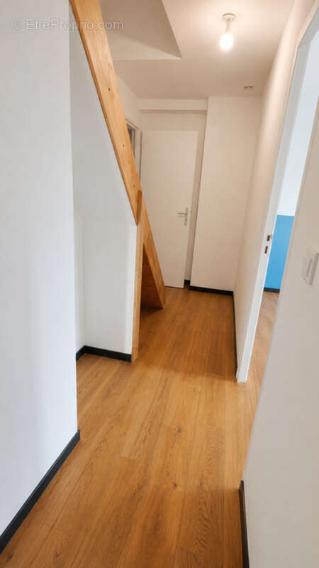 Saint-hilaire-de-la-côte – maison de caractère rénovée – 94,46 m² – jardin – terrasse - photo 9