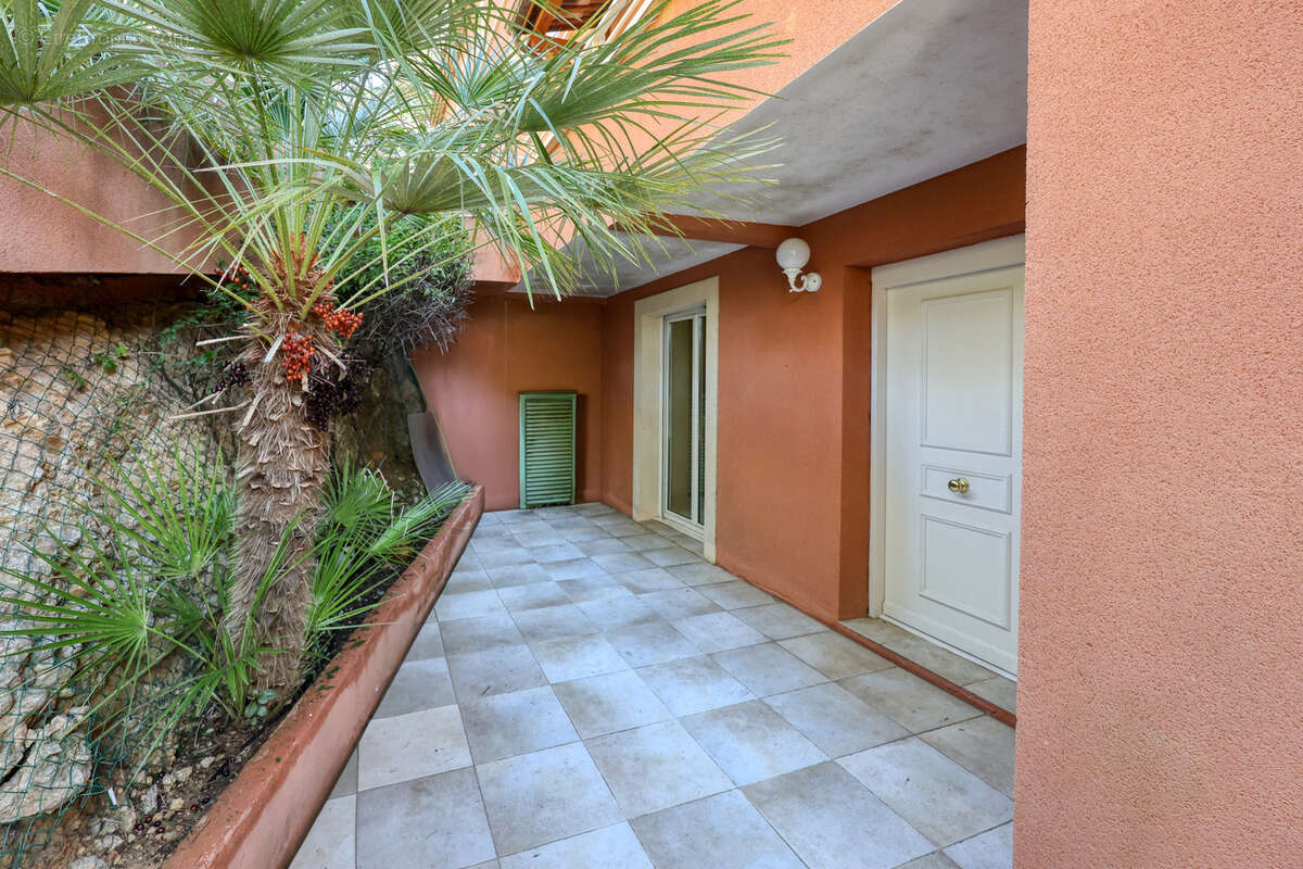 Appartement à SANARY-SUR-MER