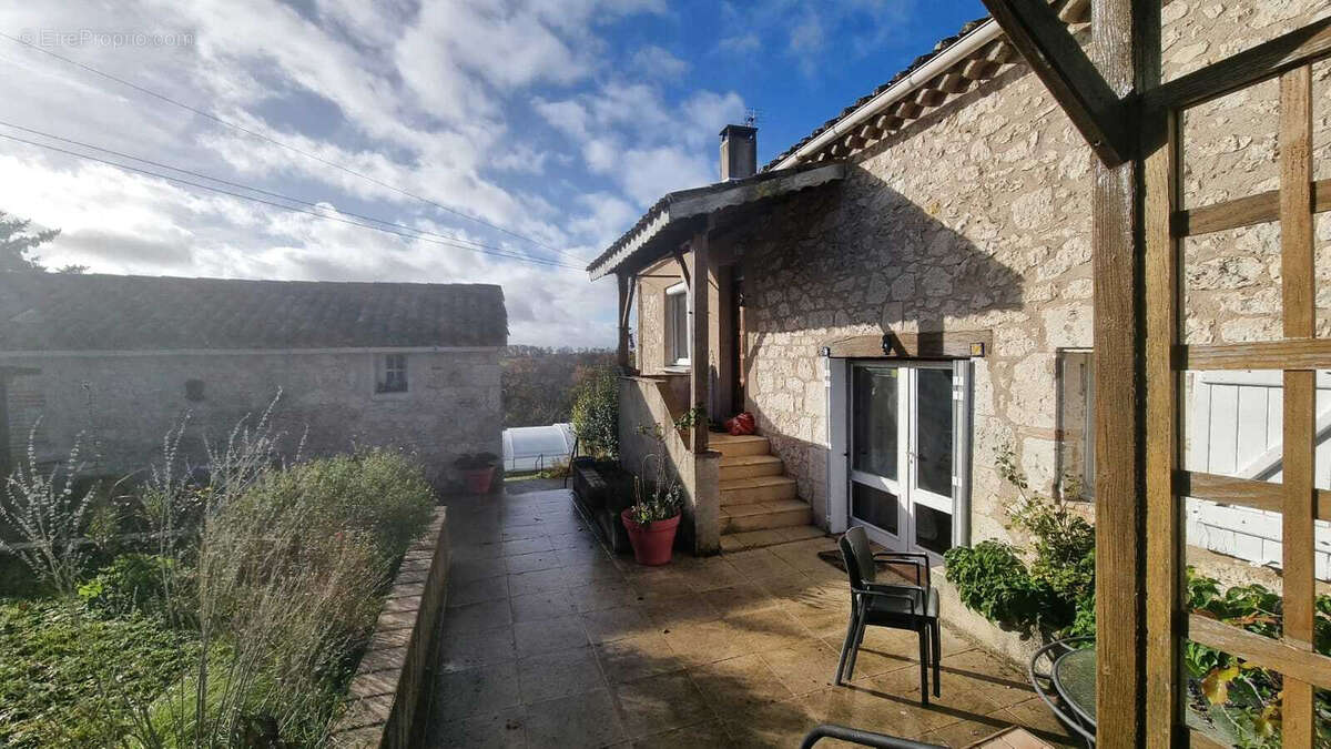 Maison à CAZES-MONDENARD